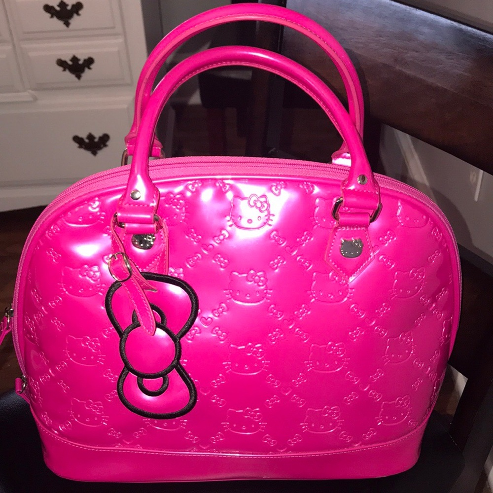 Hello Kitty Large Emboss Patent Leather Purse